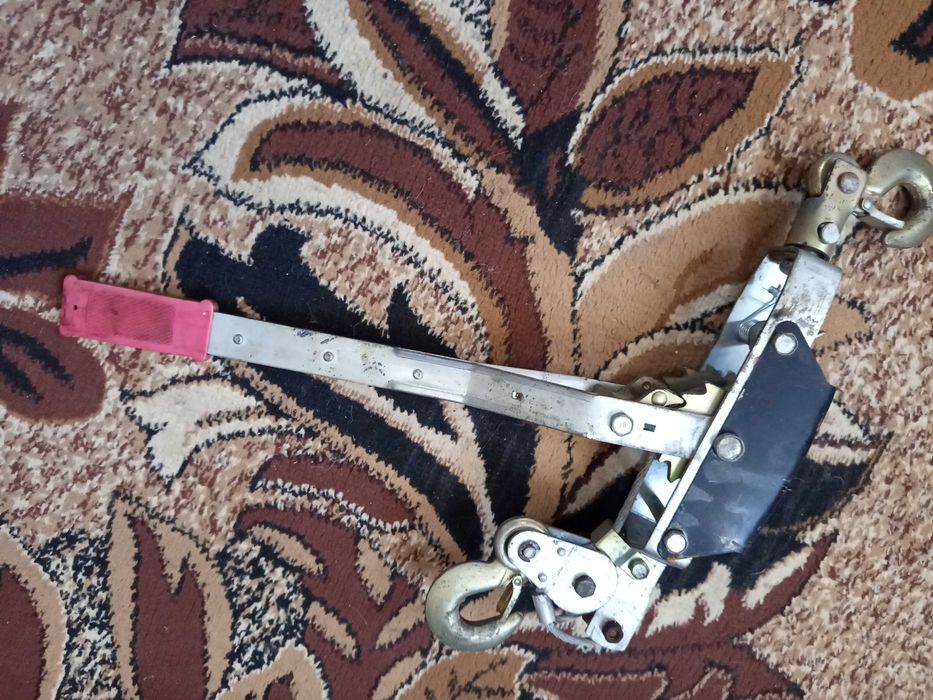 Лебедка рычажная  INTERTOOLтяговое усилие 4т