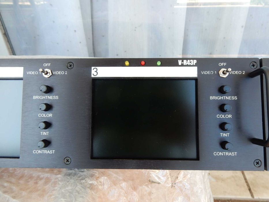 PARA VENDA TRIPLO MONITOR MARSHALL V-R43P