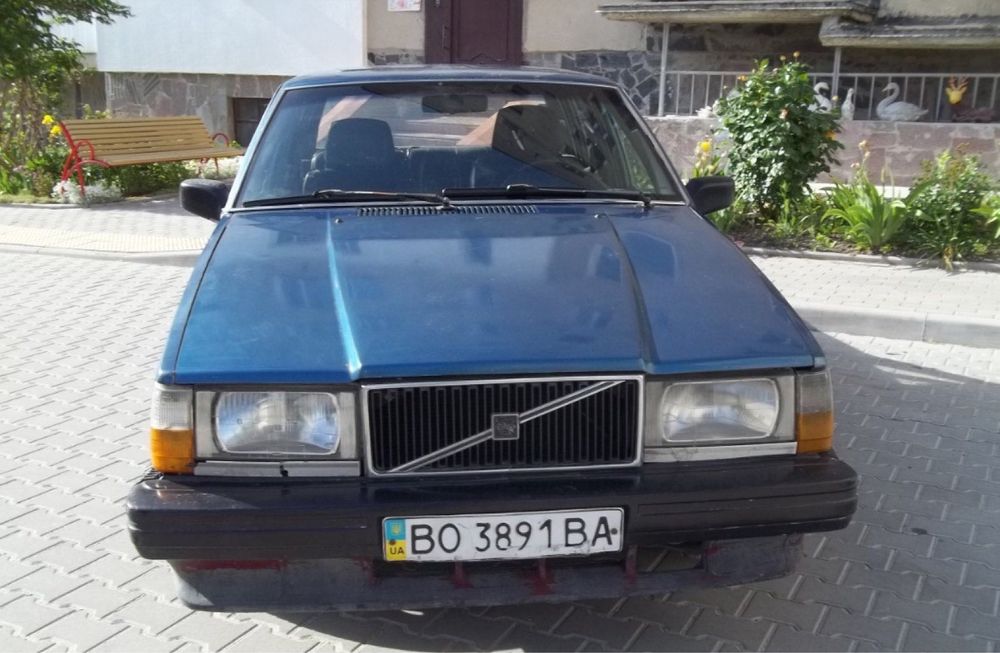 Продам Вольво-740(2.4куб. Д.].