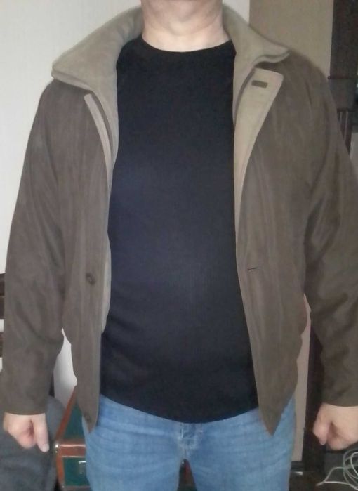 Куртки чоловічі демісезонні в гарному стані 52-54р,кожана 60р.