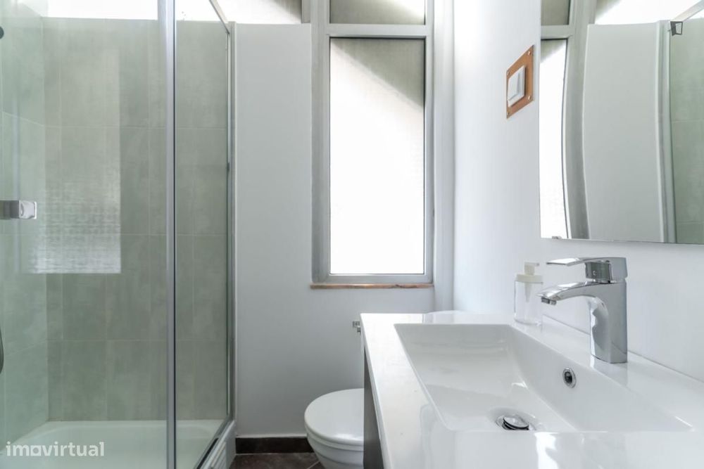 Quarto - localizado em Anjos Lisbon