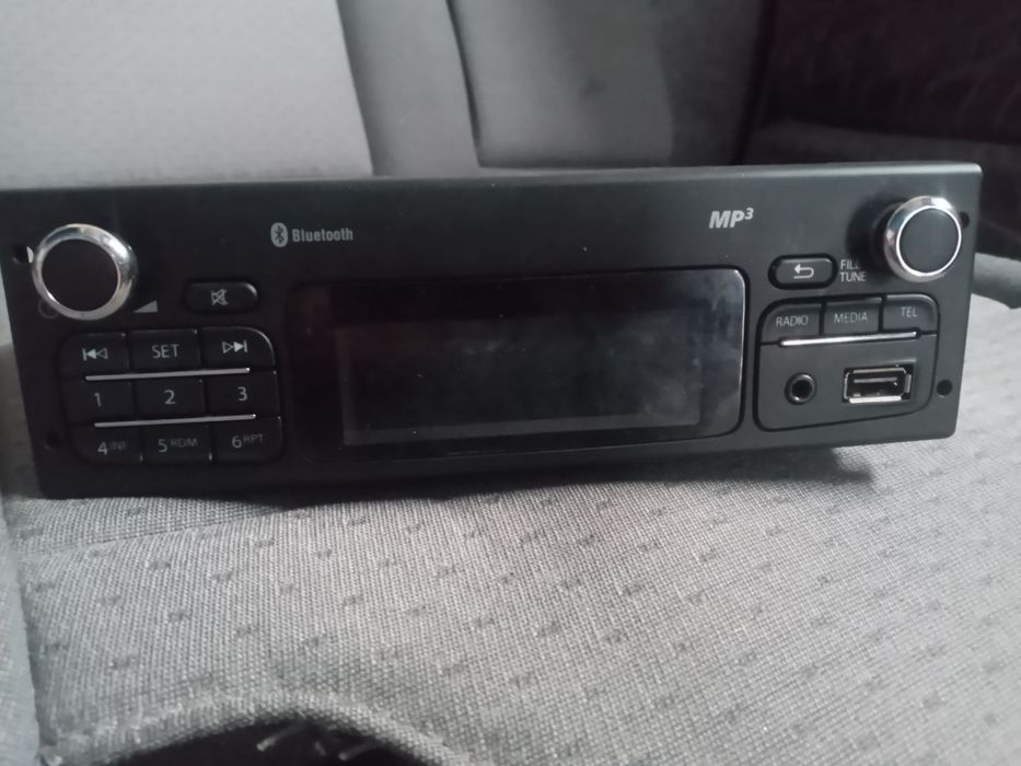 Автомагнітола з Рено Мастер