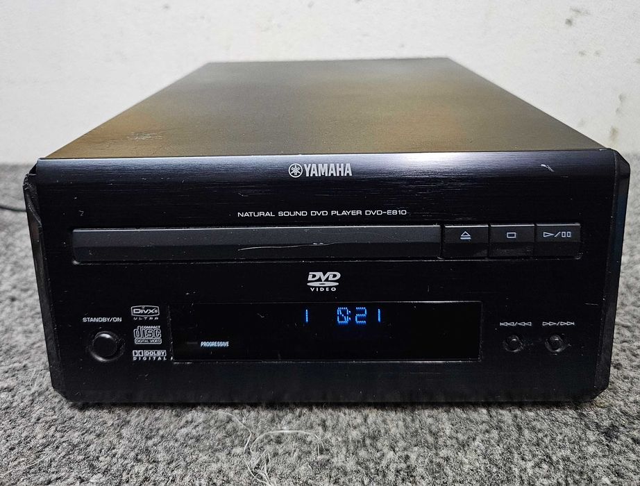 Odtwarzacz płyt Yamaha DVD-E810. Pianocraft.