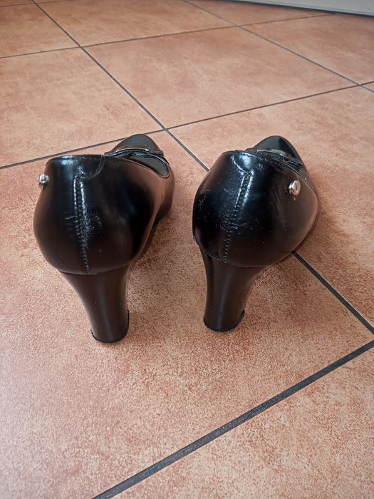 Buty na obcasie Venezia 38