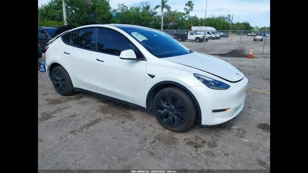 Tesla Model Y Long Range Dual Motor AWD
