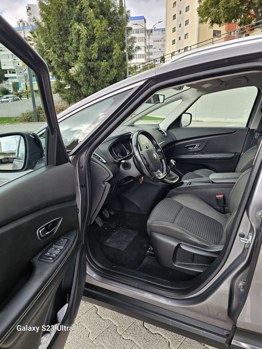 Renault grand scénic