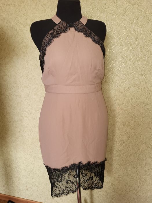 Платье ELISE RYAN.креп шифон вечернее.беж.с кружевом приталенное XL ,с