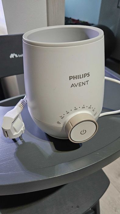 Philips Avent podgrzewacz do butelek + 2 butelki 240ml