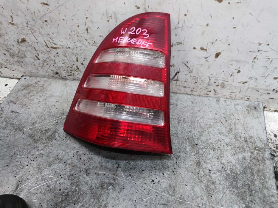 Mercedes Klasa C W203 Kombi Lampa Tylna Lewa Lewy Tył LT