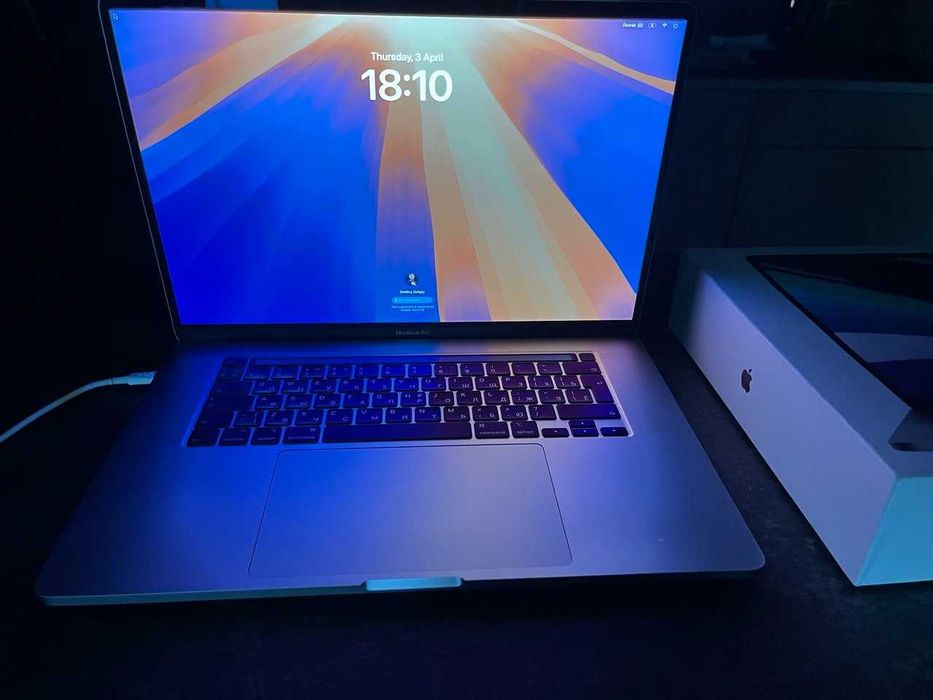 Sprzedam Macbook Pro 16'' i7 512 16gb ram 2019