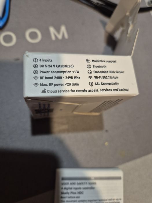 Shelly Plus i4 DC, 4-cyfrowy kontroler wejść Wi-Fi i Bluetooth.