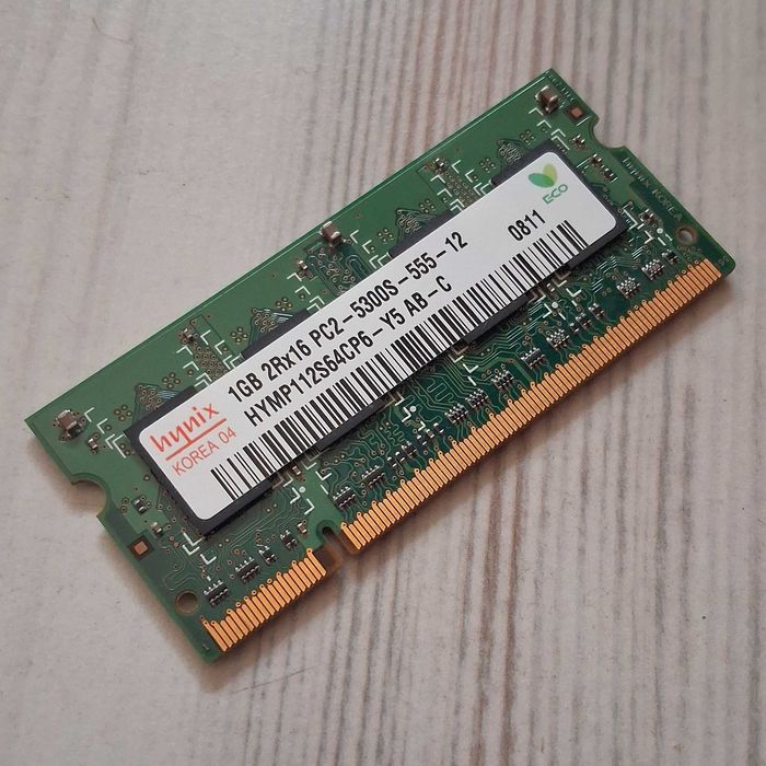RAM для ноутбуку. 1GB SO-DIMM, Hynix
