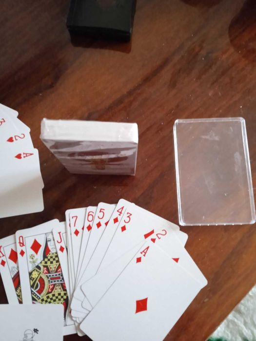 Карти пластикові, нові. Карты пластиковые. новые.