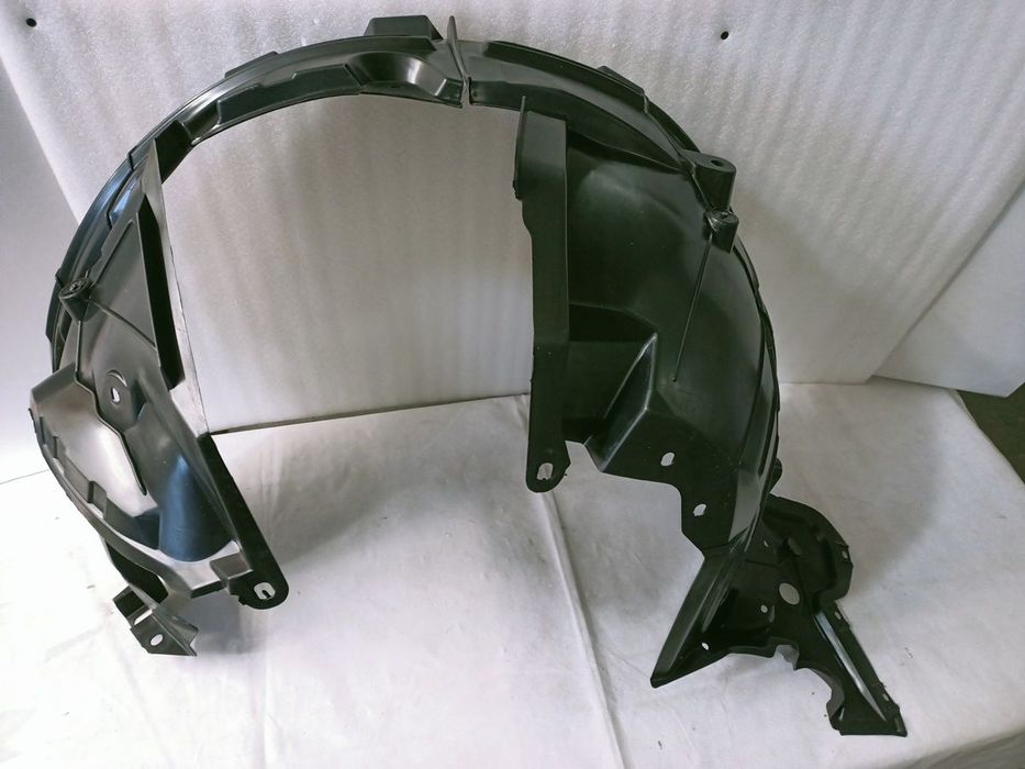 Подкрылок передний правый жесткий Nissan Rogue 2014-2020