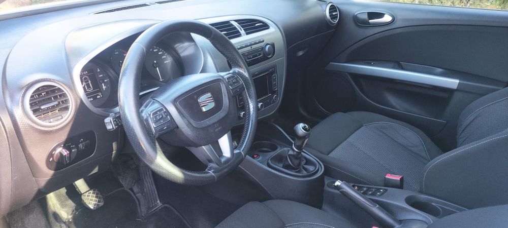 SEAT Leon — fotografia 3