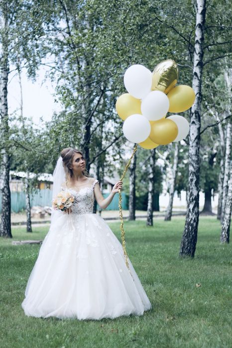 Весільна сукня довга