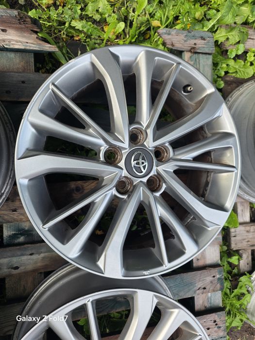 Alufelgi 17 Toyota Prius+ Avensis Corolla Auris Sienna 5x114,3 ET45