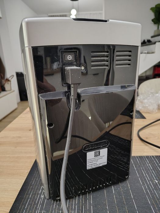 Express do kawy premium DeLonghi Dynamica