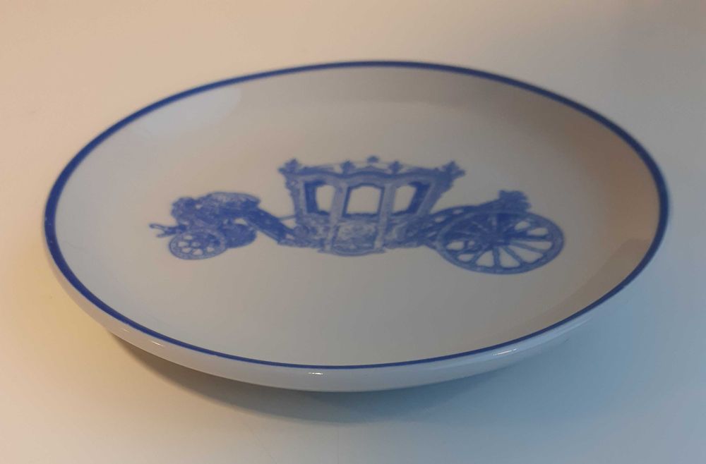 Lindo Pratinho em Porcelana "Coche de D. João V"