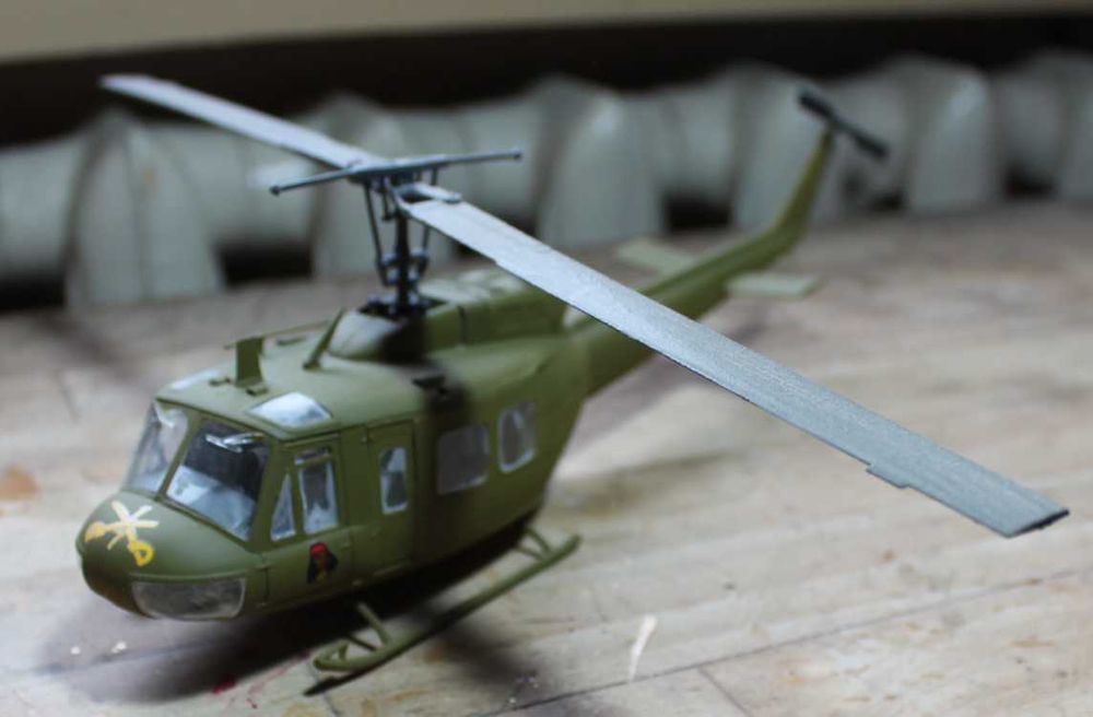 Модели самолетов,  вертолет,  масштабы - 1:32,1:48