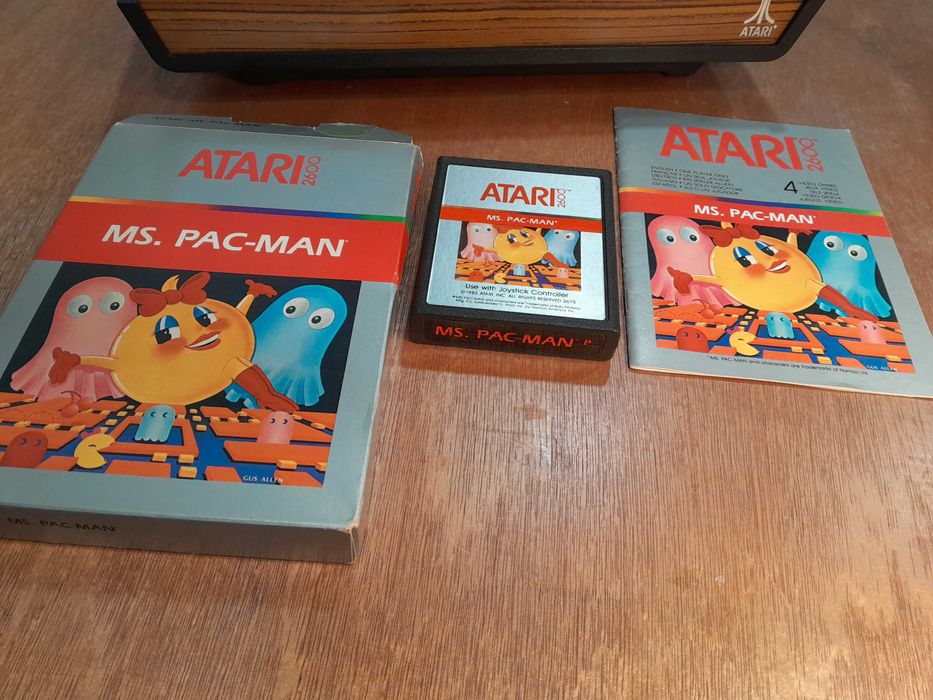 Atari 2600 - MS. PAC-MAN + caixa + manual - PAL - testado