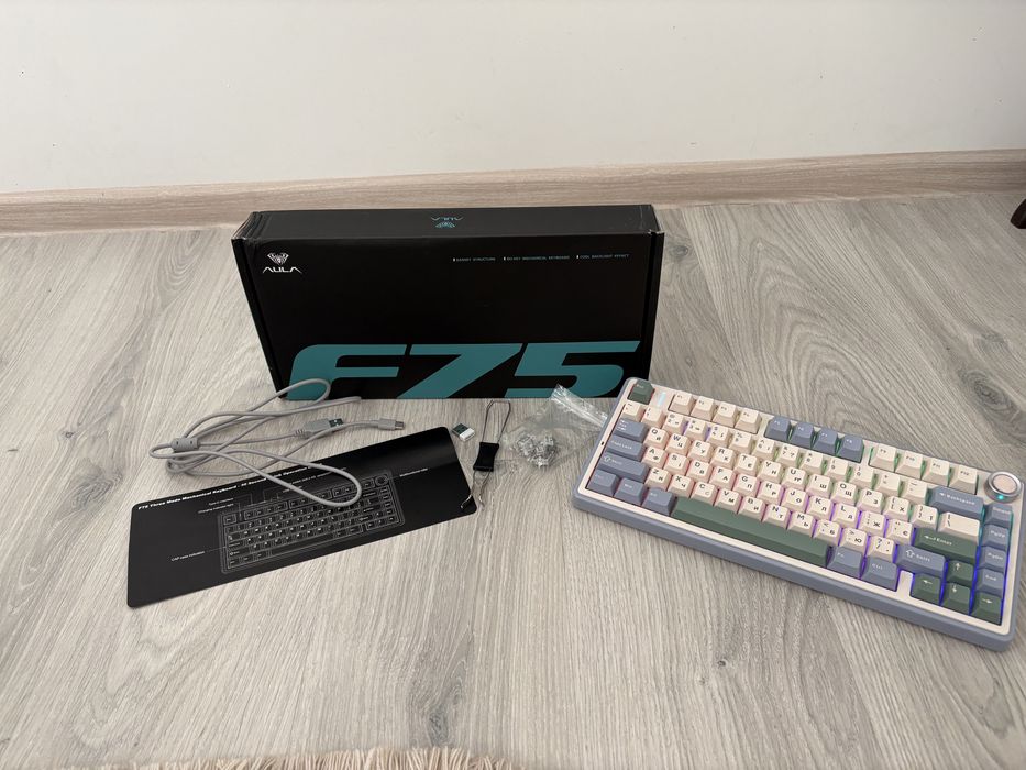 Продам Aula f75