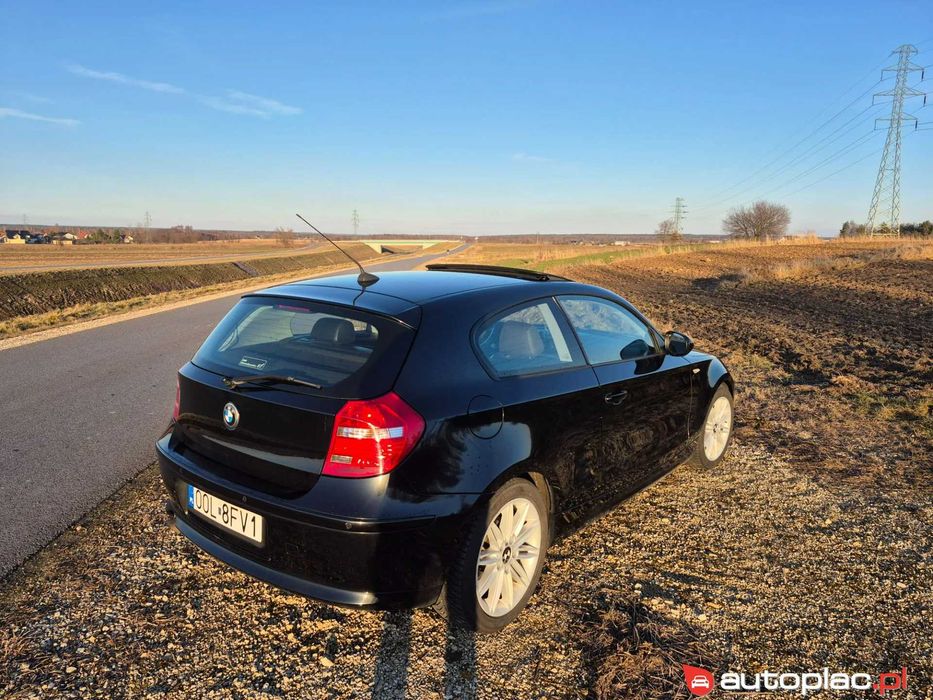 BMW Seria 1 E81 2.0 122KM Benzyna