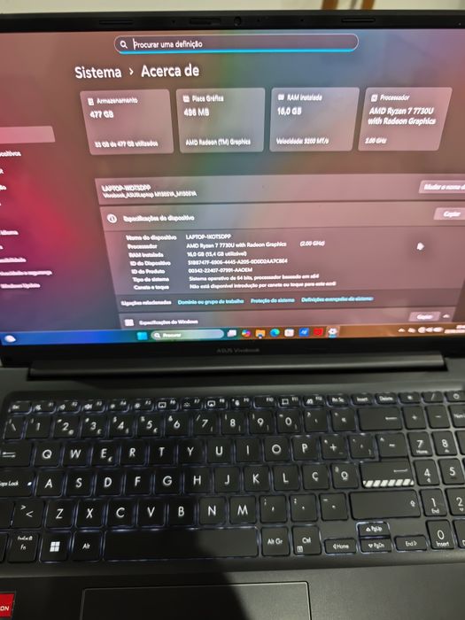 ASUS Vivobook 15 OLED | Ryzen 7 (8 Cores) | 16GB RAM | 512GB SSD |