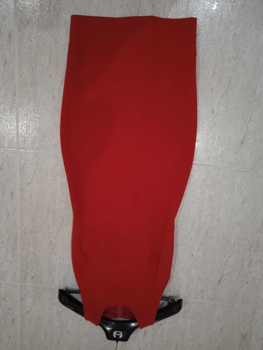 Vestido Zara, S, vermelho, costas abertas com fecho