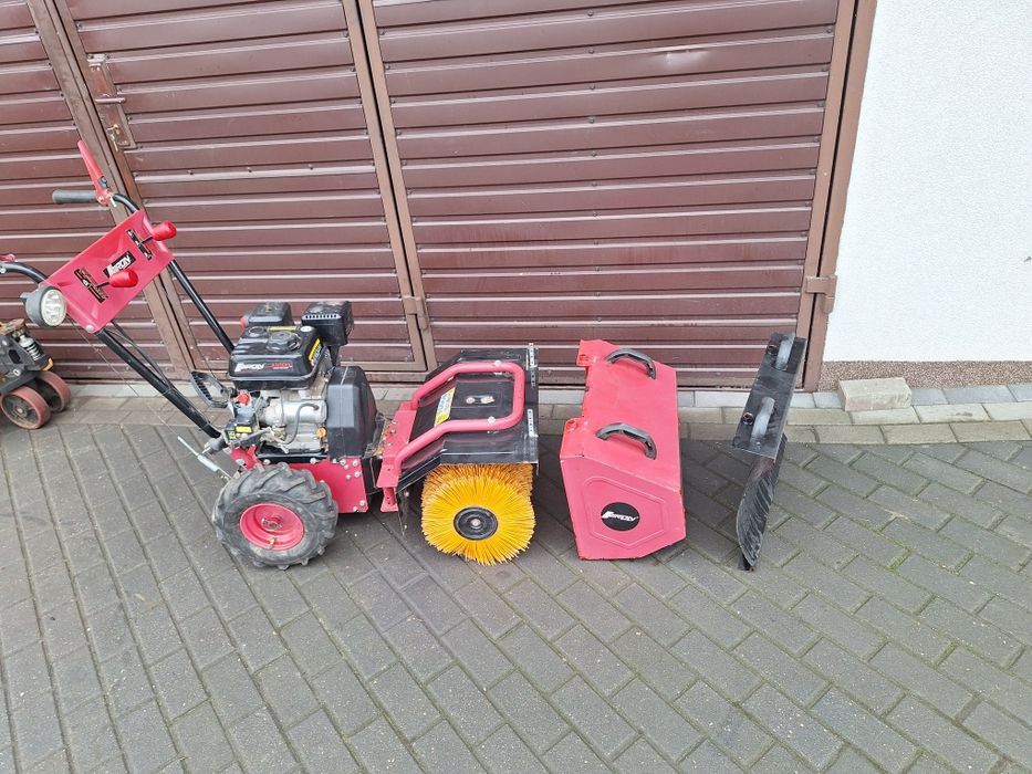 Zamiatarka odśnieżarka spalinowa viron 4.8kw