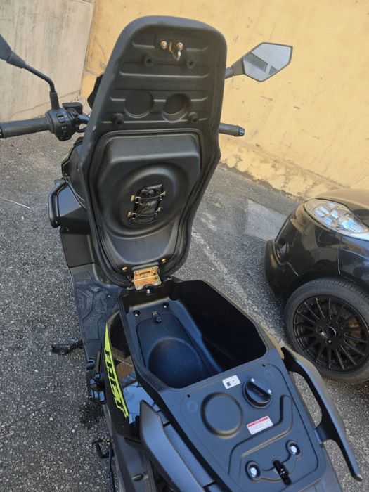 Moto Keeway 125 semi nova