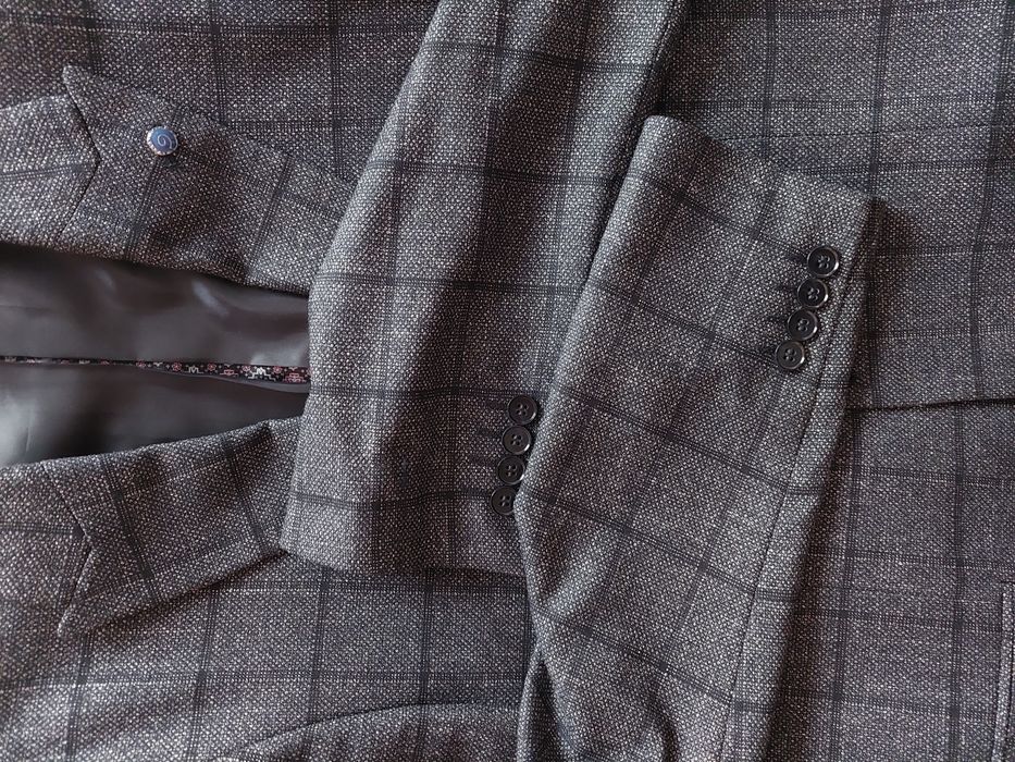 Чоловічий костюм PAKO ROMANO