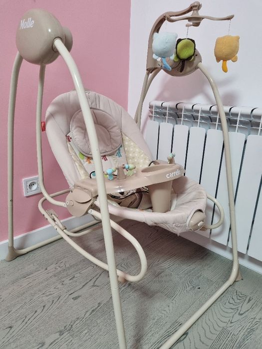 Крісло качалка, заколисуючий центр Carello