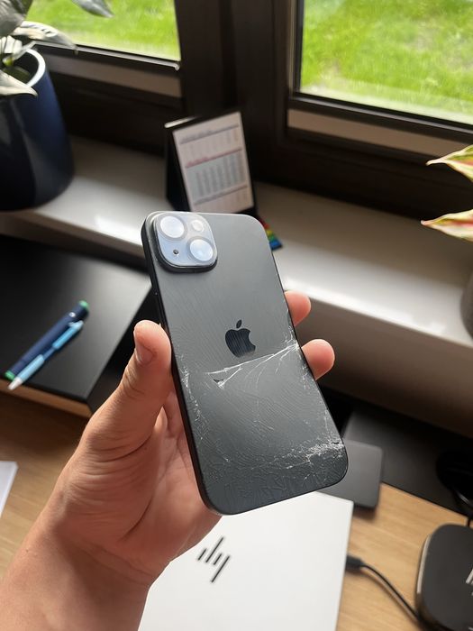 Iphone 15 uszkodzony