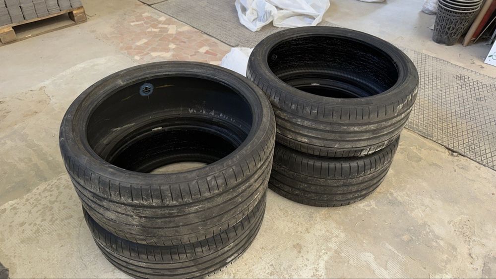 Продам резину Pirelli PZero 245/35/20 & 275/30/20