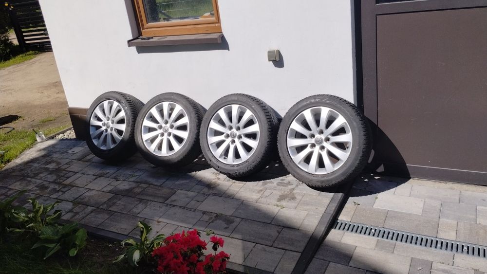 OPEL - Komplet 4 felgi aluminiowe plus opony