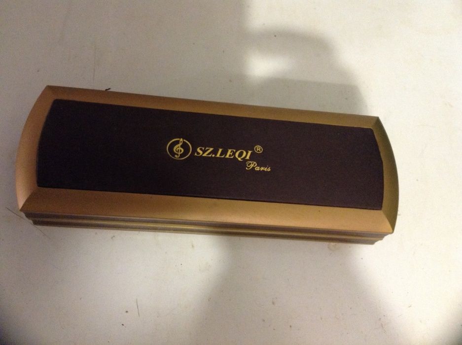 Продам новый футляр для ручки.