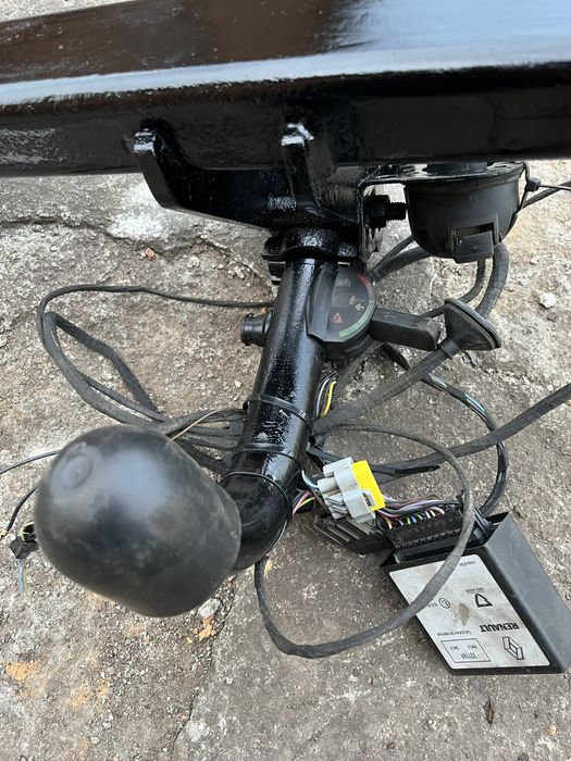 Продам фаркоп до автомобіля Рено Меган 3.Оригінал.Привезений з Німеччи