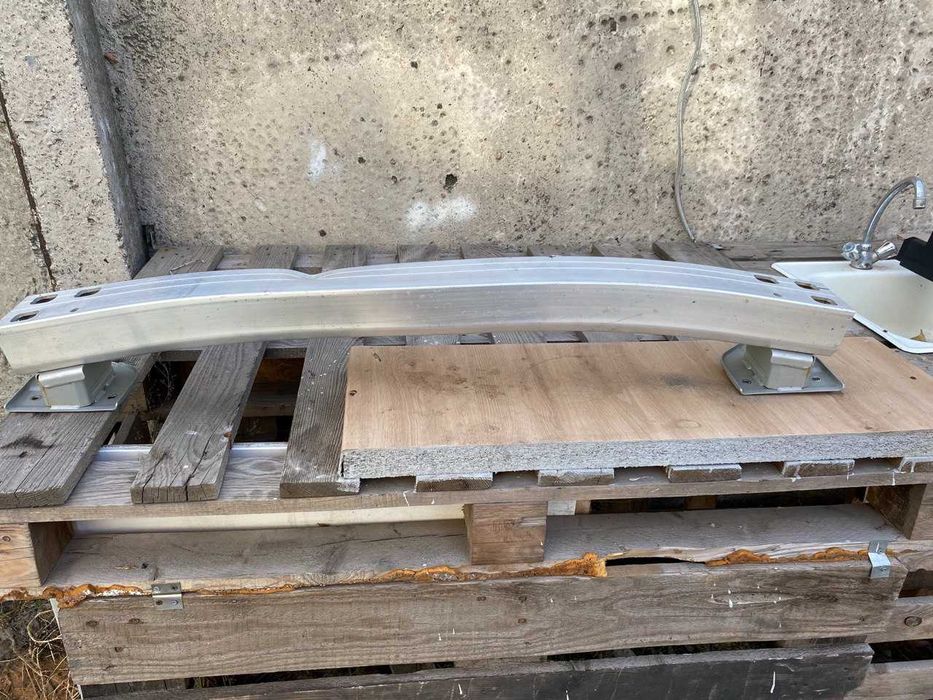 Усилитель заднего бампера Мицубиши аутлендер 2020 г.