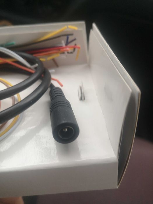 Контроль доступа и пароль електронний замок дверь