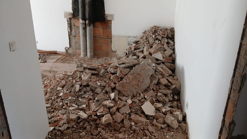I Remove Construction Debris473899729074923522