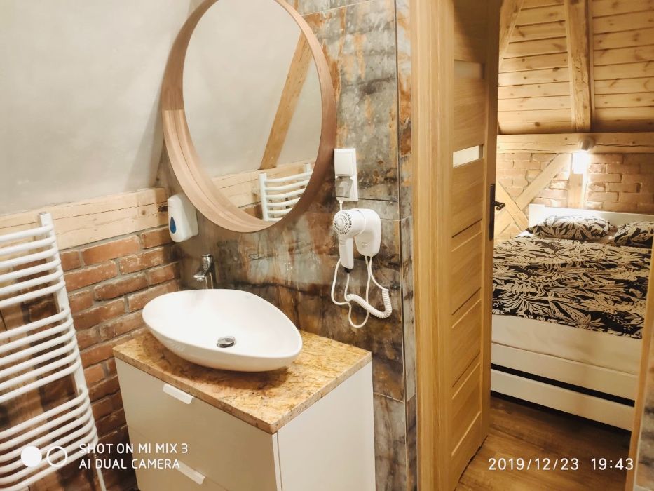 FERIE /WAKACJE itp Apartamenty/Pokoje ze śniadaniem-NOCLEGI w CENTRUM