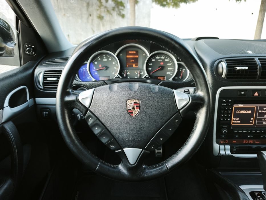 Porsche Cayenne — fotografia 10