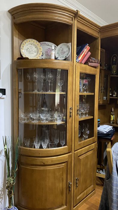 Movel de bar em madeira