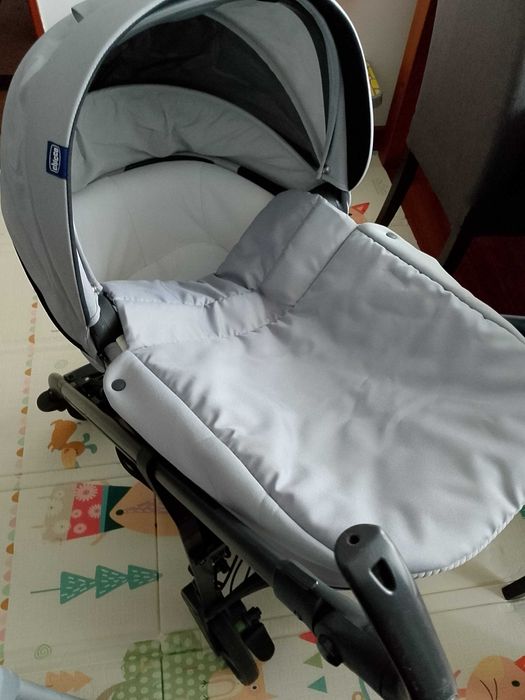 Carrinho para bebé 3 em 1 Chicco - Com Alcofa e Ovo