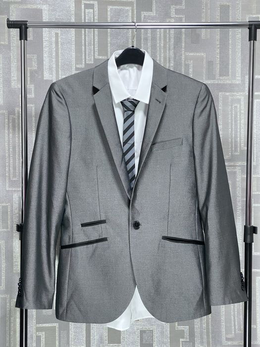 Мужской костюм двойка 50 размер серый на свадьбу свадебный