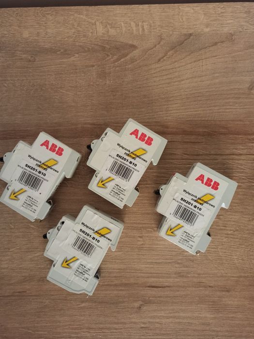 Wyłącznik Nadprądowy ABB SH201-B10 Zestaw