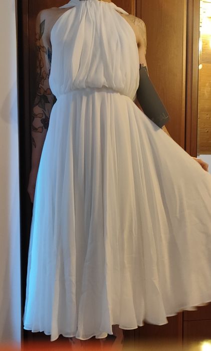 Sukienka suknia ślubna Asos dla gym ratów i tattoo freaków gołe plecy