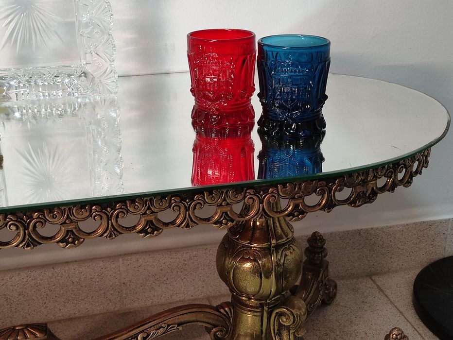 Mesa de centro em bronze