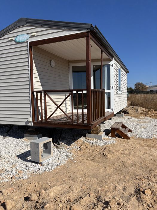 Arrenda-se T2 movel em terreno agricola com vista mar